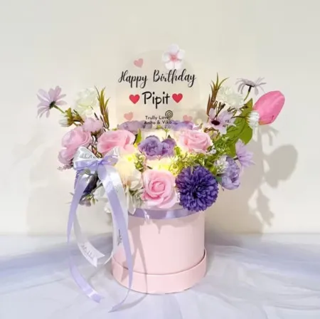 Bloom Box Akrilik Ucapan Ulang Tahun Tanah Datar